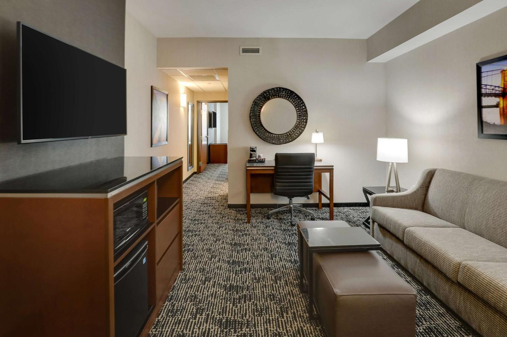 Drury Plaza Hotel Cincinnati Florence Exteriér fotografie